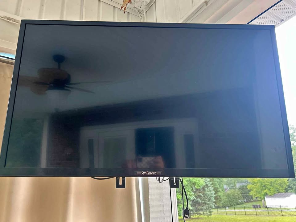 43" Sunbrite Outdoor TV