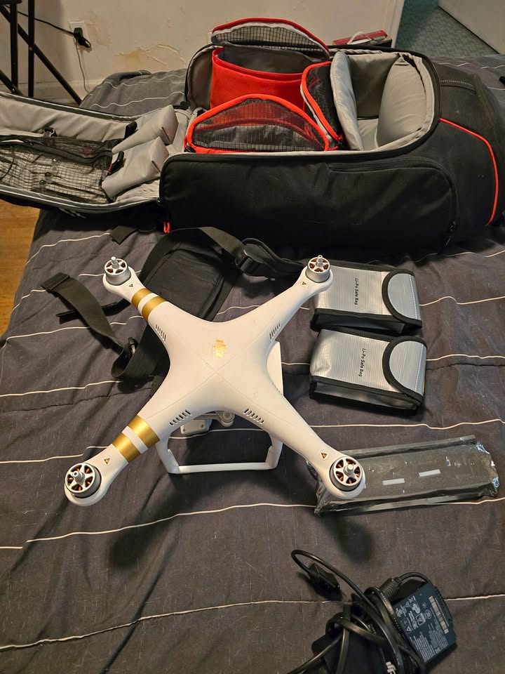 DJI Phantom 3 4K Gold Edition Drone