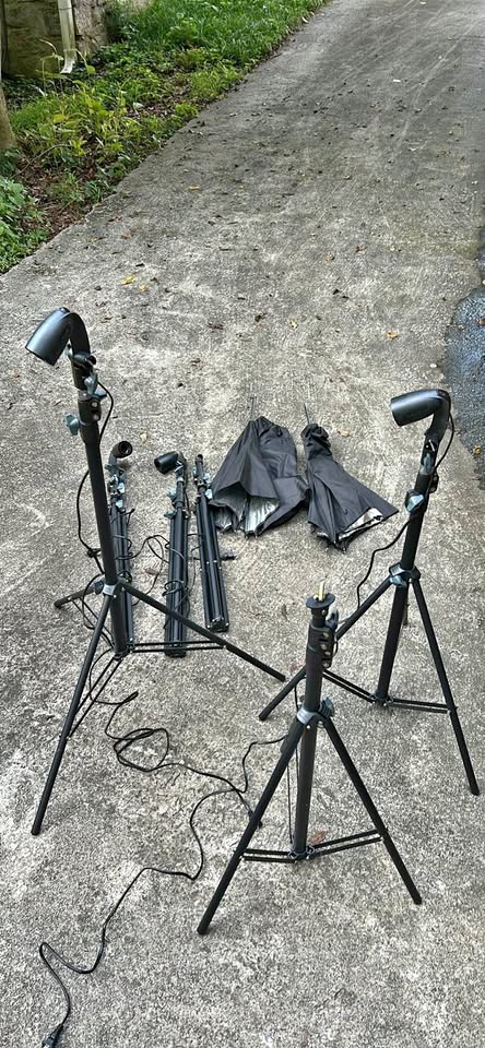 Photography Studio Light Kit with Umbrellas