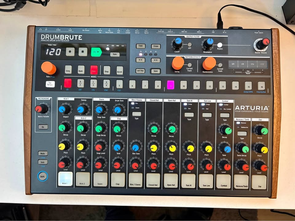 Arturia DrumBrute Analog Drum Synthesizer
