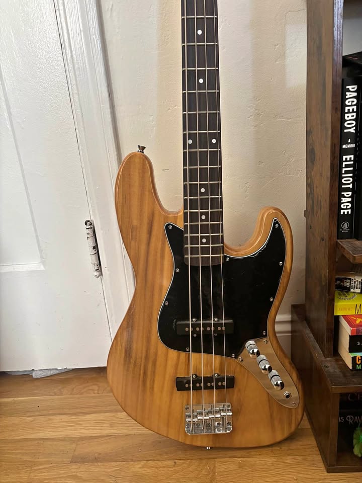 Jazz Bass Guitar