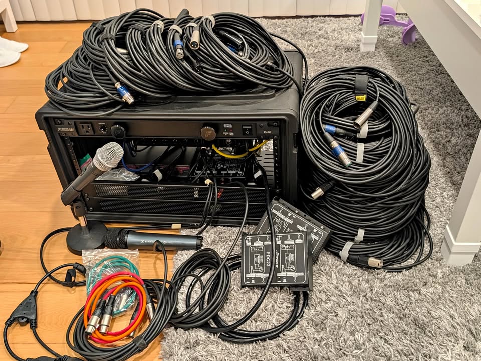 Live Sound Kit – XR18, Wireless Mic, XLR Bundle
