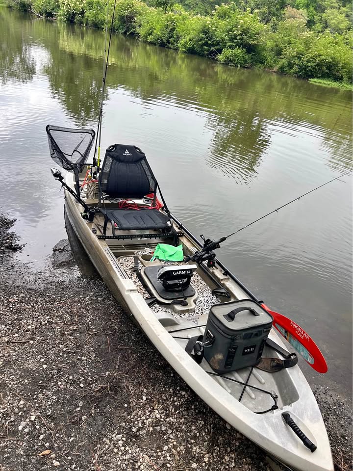 Ascend 12T Fishing Kayak with Garmin Fish Finder