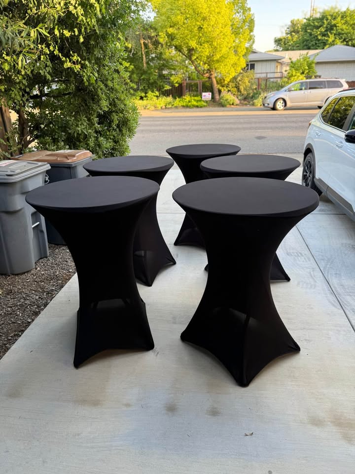 5 Conversation Tables with Covers