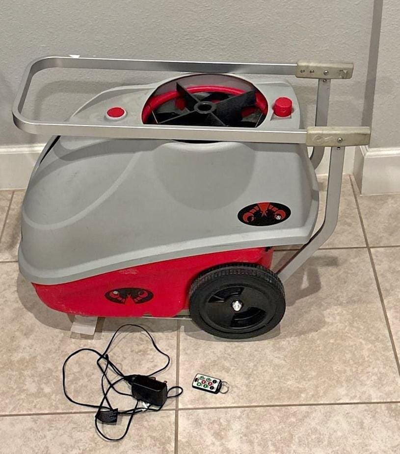 Lobster Elite Tennis Ball Machine with Remote