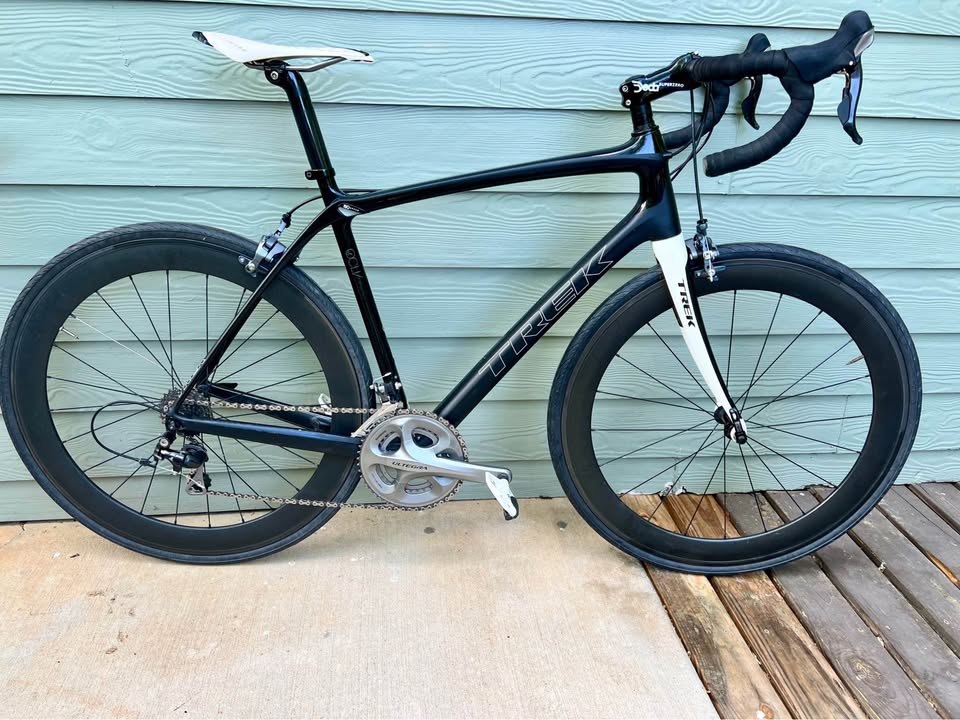 Trek Domane Six Series Carbon Road Bike – 56cm