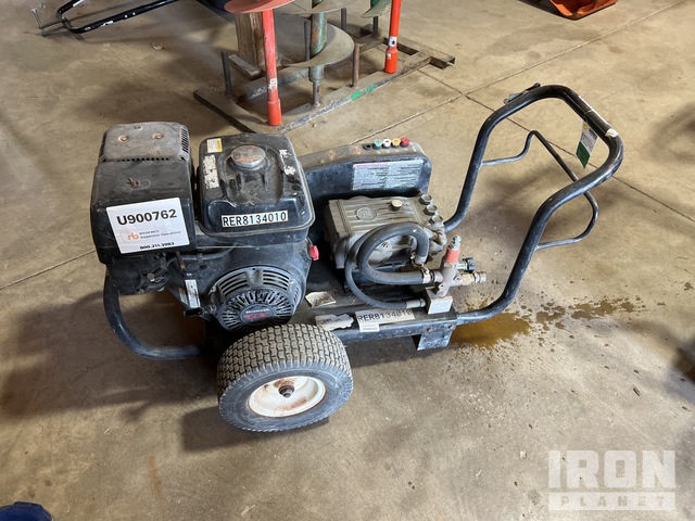 2004 Mi-T-M Pressure Washer