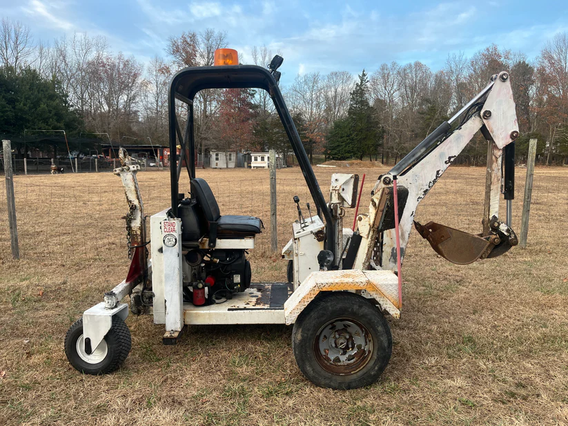 Portable Towable Backhoe