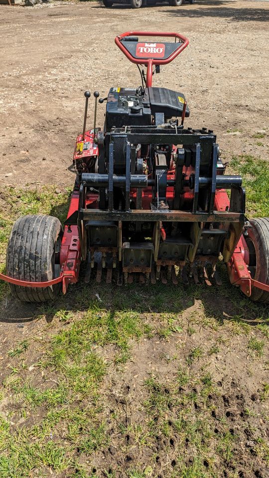 Toro Commercial Aerator