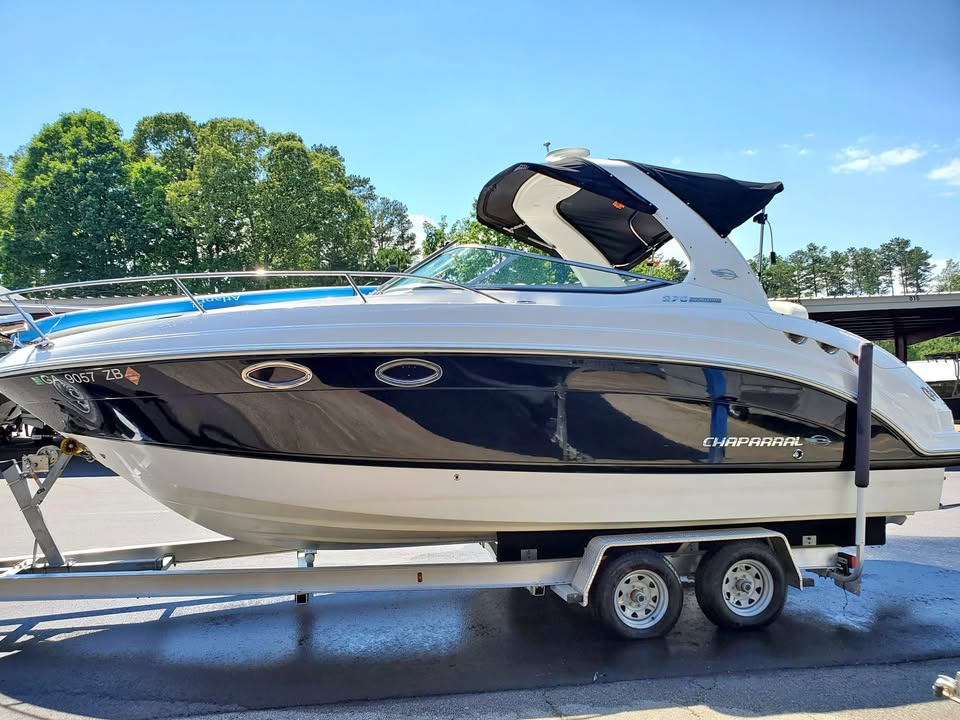 2012 Chaparral 270 Signature Boat