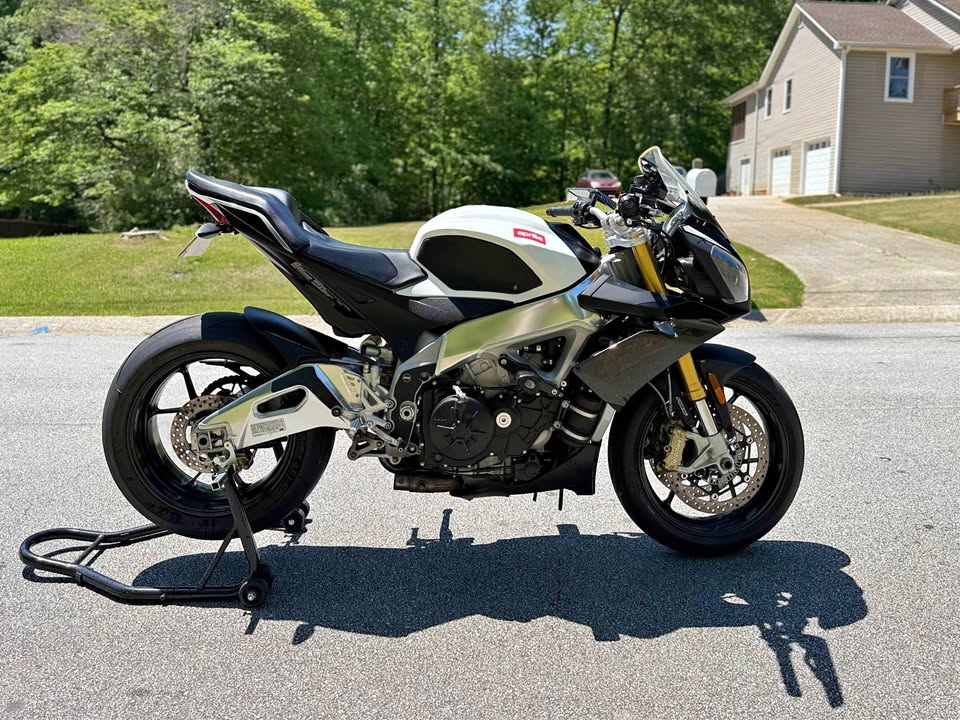 2014 Aprilia RSV4 Motorcycle
