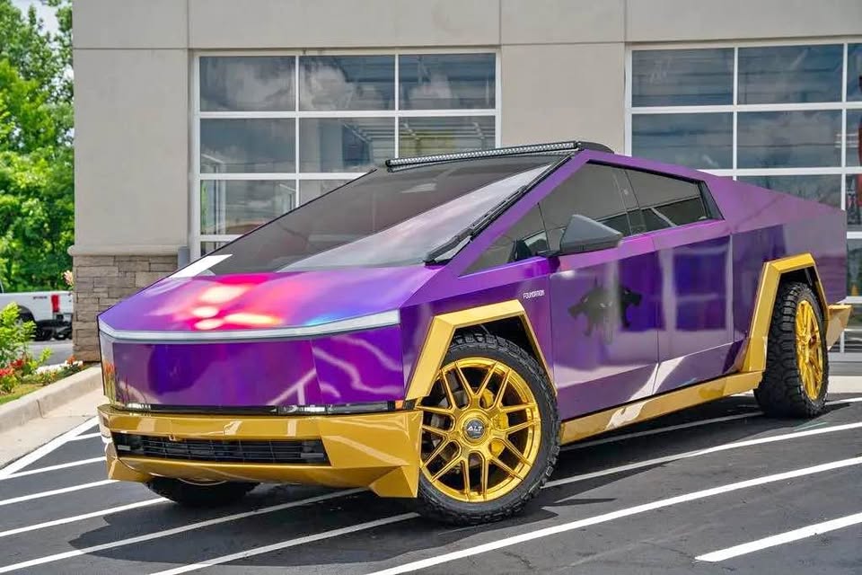 2024 Tesla Cybertruck Cyberbeast